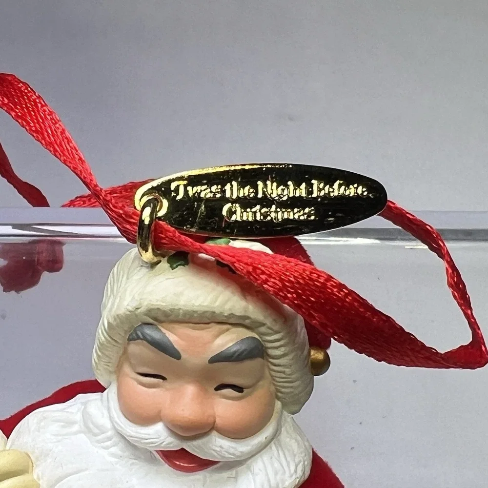 Hallmark 2001 Ornament Twas the Night Before Christmas Vintage‎ Volume 4 Santa